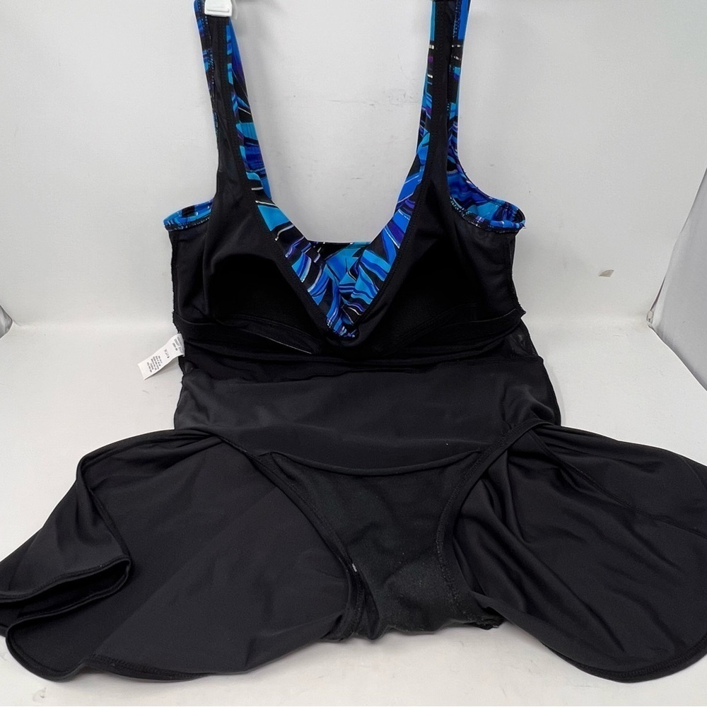 Longitude Skirted Swim Dress Size 10 Black Blue Print Long Torso Straight Back - Picture 7 of 13